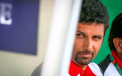 حسینی: کل بازی دست ذوب‌آهن بود/ نفت برای گل نخوردن بازی کرد