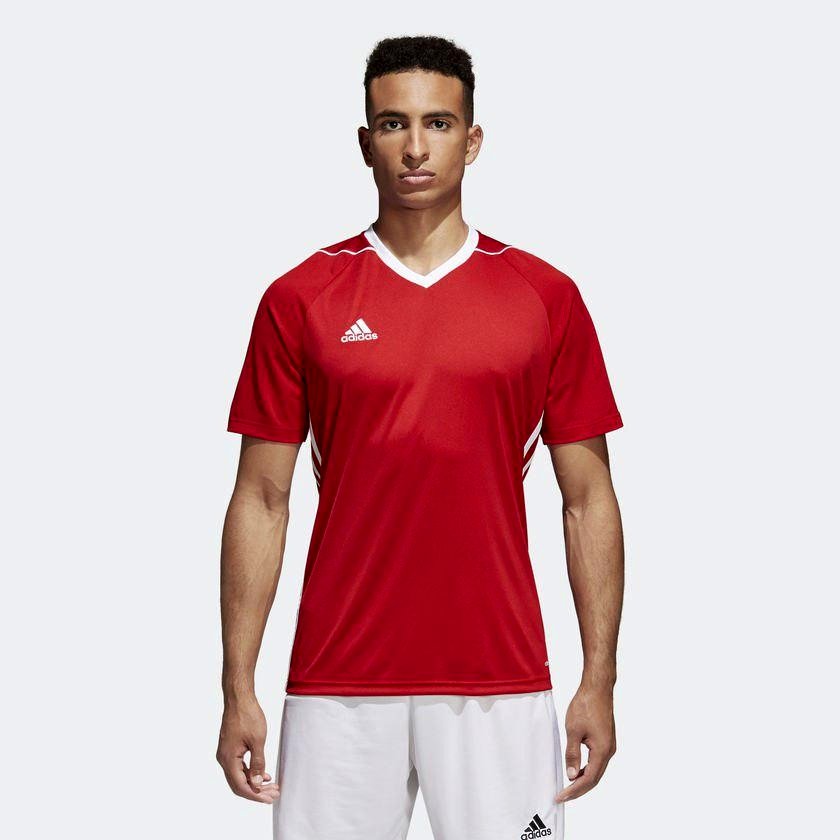 احضار وزیر ورزش به خاطر طرح لباس تیم ملی