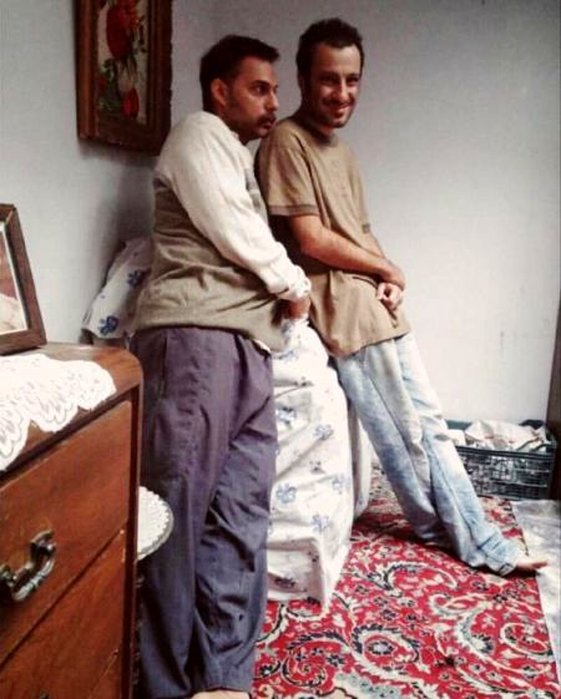  برادران تولی‌خانلو در یک قاب/تصویری که نوید محمدزاده برای تولد پیمان معادی منتشر کرد