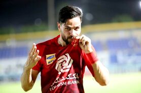 ۴ انگشتی‌های پرسپولیس در جشن قهرمانی