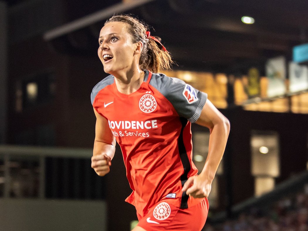 (عکس) دو دختری که رقیب سردار آزمون شدند