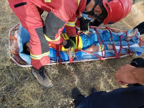 (عکس) سقف پاترول، آمبولانس دوچرخه‌سوار مصدوم شد!