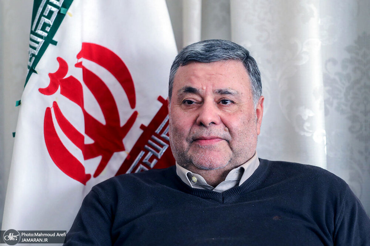 محمد صدر: احمدی‌نژاد و ترامپ نشان دادند کاندیداهای ریاست جمهوری باید تست روانپزشکی بدهند
