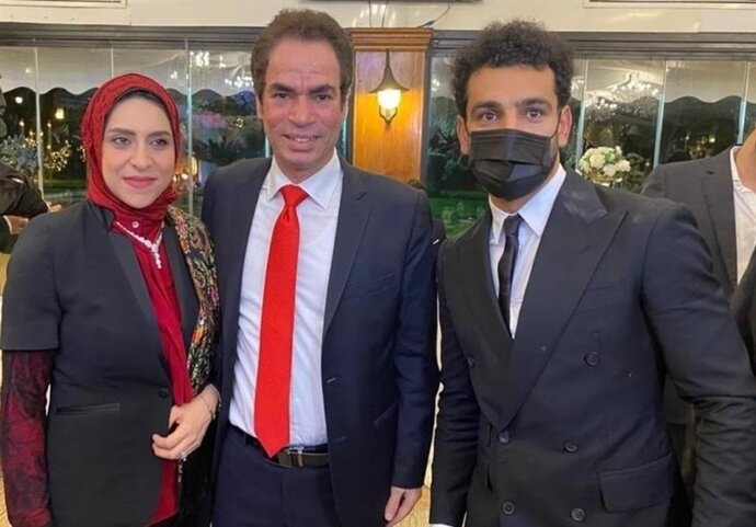 (عکس)  محمد صلاح در مراسم ازدواج برادرش