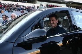 دردسر‌های ماشین MVM وریا غفوری!