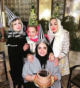 بازیگران در جشن تولد نرگس محمدی/ عکس