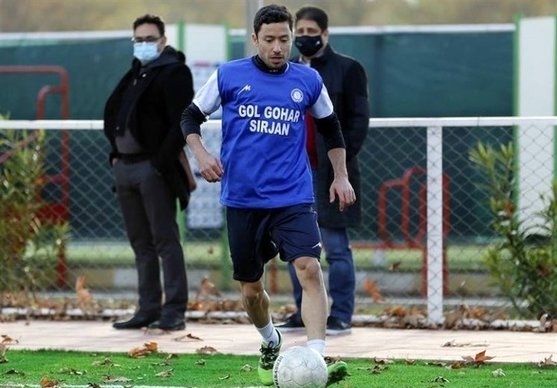 عاشوری: برای قهرمانی در جام حذفی نباید اشتباه کنیم/ در چند بازی با سیاست نبودیم