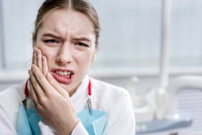 وقتی دندون درد داریم چی بخوریم و چی نخوریم ؟