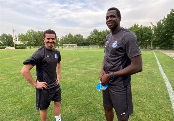 دیاباته سرانجام در تمرین استقلال حاضر شد + عکس