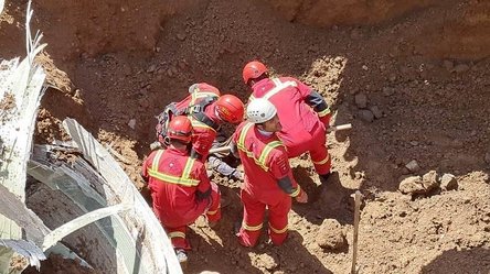 ریزش مرگبار آوار در کانال حفاری شده + تصاویر