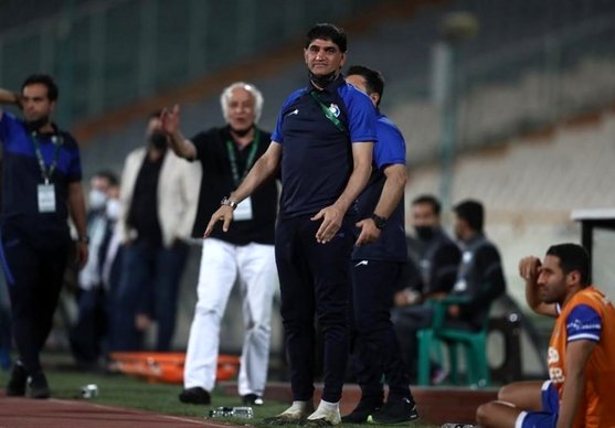 غلامپور: برای استقلال فاجعه است که لنگ چای و آب دادن زمین باشد