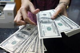 قیمت دلار ۵ تیر ۱۴۰۰ به ۲۳ هزار و ۹۷۴ تومان رسید