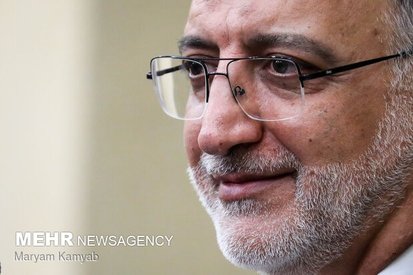 «علیرضا زاکانی» در حسینیه جماران رأی خود را به صندوق انداخت