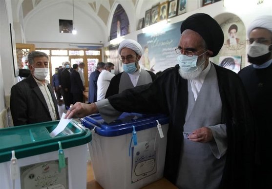 آیت‌الله سعیدی رأی خود را به صندوق انداخت‌