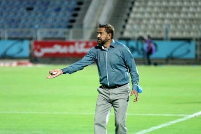 کریمی: کرمانشاهی قضاوت خوبی در بازی با گل گهر داشت