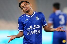 مشتری ۳/۵ میلیون یورویی برای مهاجم استقلال