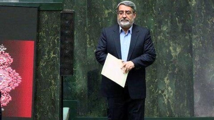 وزیر کشور از مجلس کارت زرد گرفت