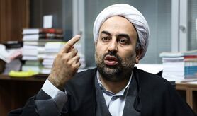 محمدرضا زائری: اینترنت را قطع کنید تا راهی جز ریختن در خیابان باقی نماند!
