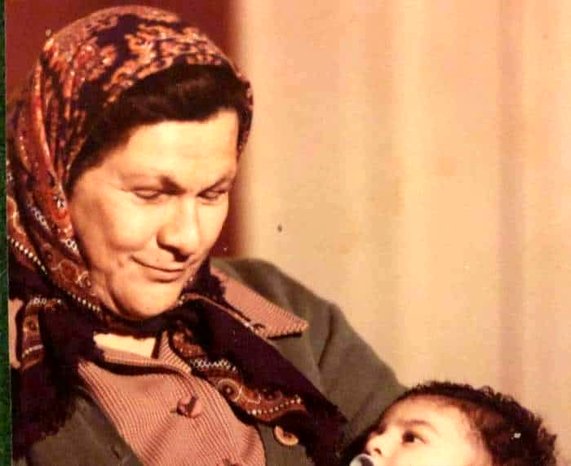 دل نوشته زیبای آزاده صمدی برای مادربزرگش