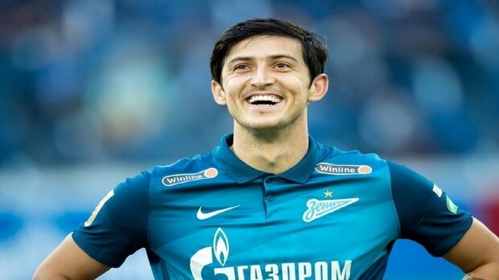 سردار آزمون در آستانه جدایی از زنیت