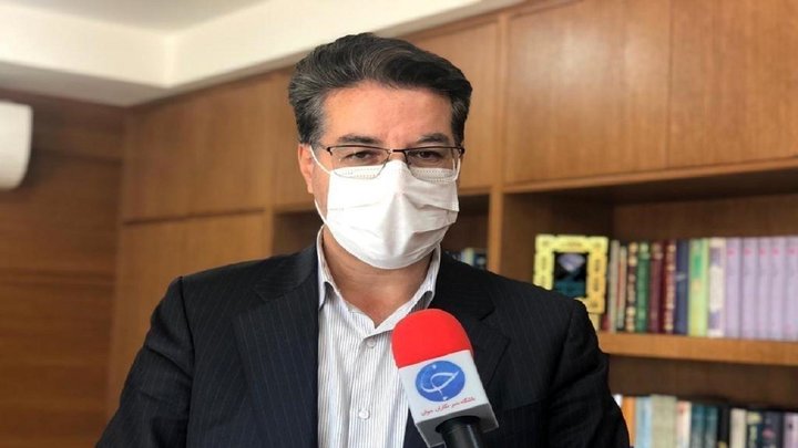 در صورت بروز هرگونه علایم سرماخوردگی اصول قرنطینگی را رعایت کنید