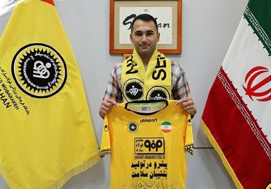 تداوم حضور پورقاز در سپاهان