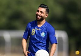 فرشید اسماعیلی در ترکیب اصلی استقلال برابر الهلال؟