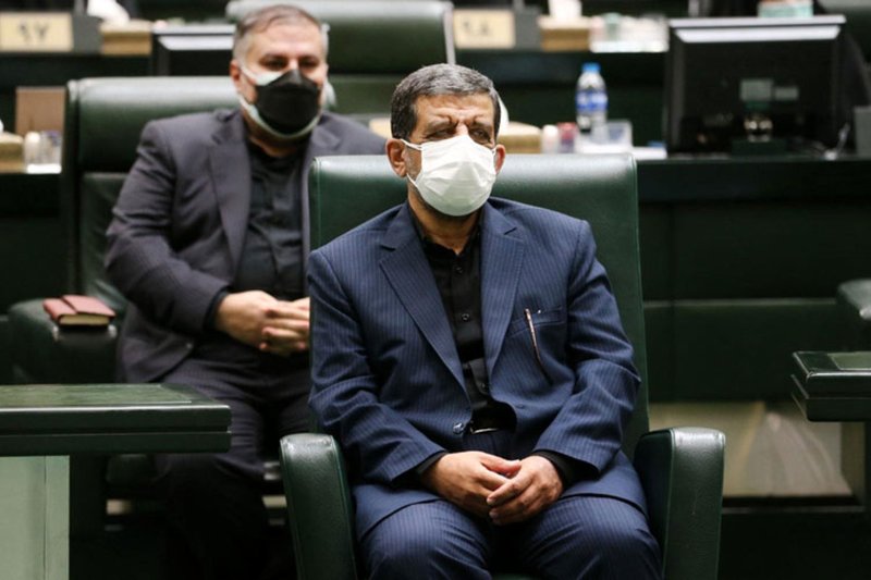 (ویدئو) شعرخوانی ضرغامی: این می‌گو آن میگو نیست اما کار را راه می‌اندازد