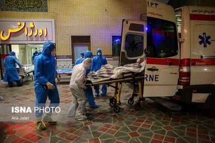 صف انتظار آمبولانس‌های اورژانس در ورودی بیمارستان‌ها