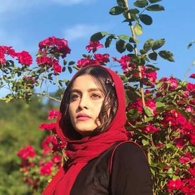 بیوگرافی فهیمه مومنی  بازیگر نقش صبا در سریال افرا