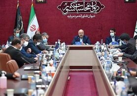 قالیباف: تورم قانون داریم/کسری بودجه یعنی دست در جیب مردم کردن