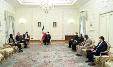 رئیسی: تحریم نمی‌تواند مانع توسعه روابط و همکاری‌های ایران با دیگر کشورها شو