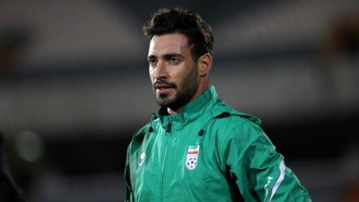 خلیل زاده: ترجیح دادم برابر امارات ۱۰ نفره شویم، اما گل نخوریم