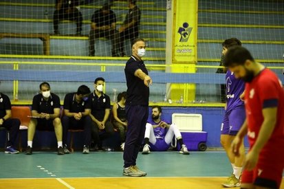 پیمان اکبری : بازیکنان اصلی پیکان را در اختیار ندارم/ به بازیکنانم اعتقاد دارم