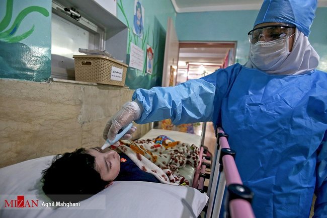 آیا واکسن کرونا برای افراد ۱۲ تا ۱۸ سال با عارضه همراه بوده است؟