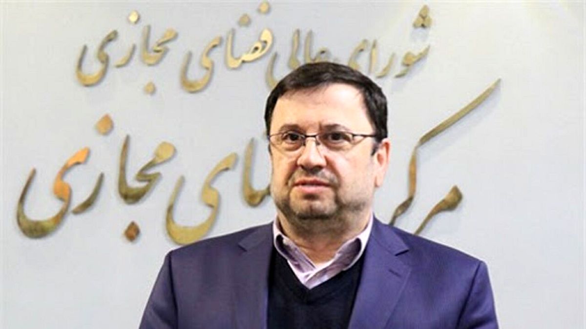 رئیس مرکز ملی فضای مجازی:                 همه پمپ بنزین های کشور تا فردا صبح وارد مدار خدمت رسانی قرار می گیرند