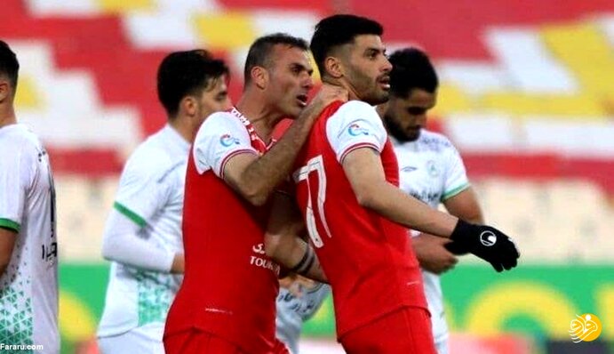 تبلیغ بازیکنان پرسپولیس برای شرکت‌های آن طرف آبی؟