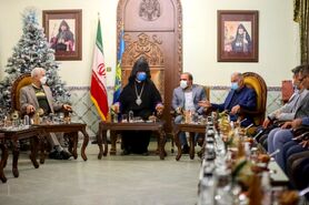 شهردار اصفهان: زندگی مسالمت آمیز پیروان ادیان مختلف در اصفهان مورد الگو قرار بگیرد