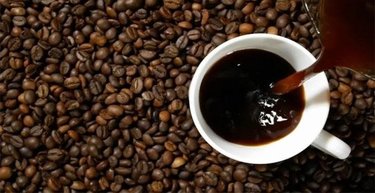 آشنایی با تاثیرات قهوه در خطر ابتلا به ویروس کرونا