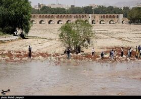 ۵ راهکار رئیس جمهور برای حل مشکل آب اصفهان/ مردم بر احیای زاینده‌رود‌ پافشاری می‌کنند