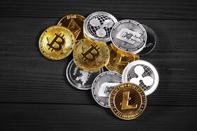 قیمت ارز‌های دیجیتال ۲ آذر؛ ریزش سنگین دوباره رمز ارز