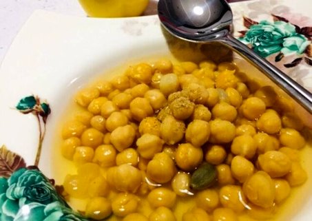 ۲ روش طرز تهیه نخود آب بسیار مقوی با گوشت و بدون گوشت