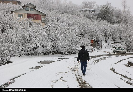 سامانه بارشی چهارشنبه وارد کشور می‌شود/ هشدار شرایط بسیار ناسالم برای تمام گروه‌های سنی ۴ شهر