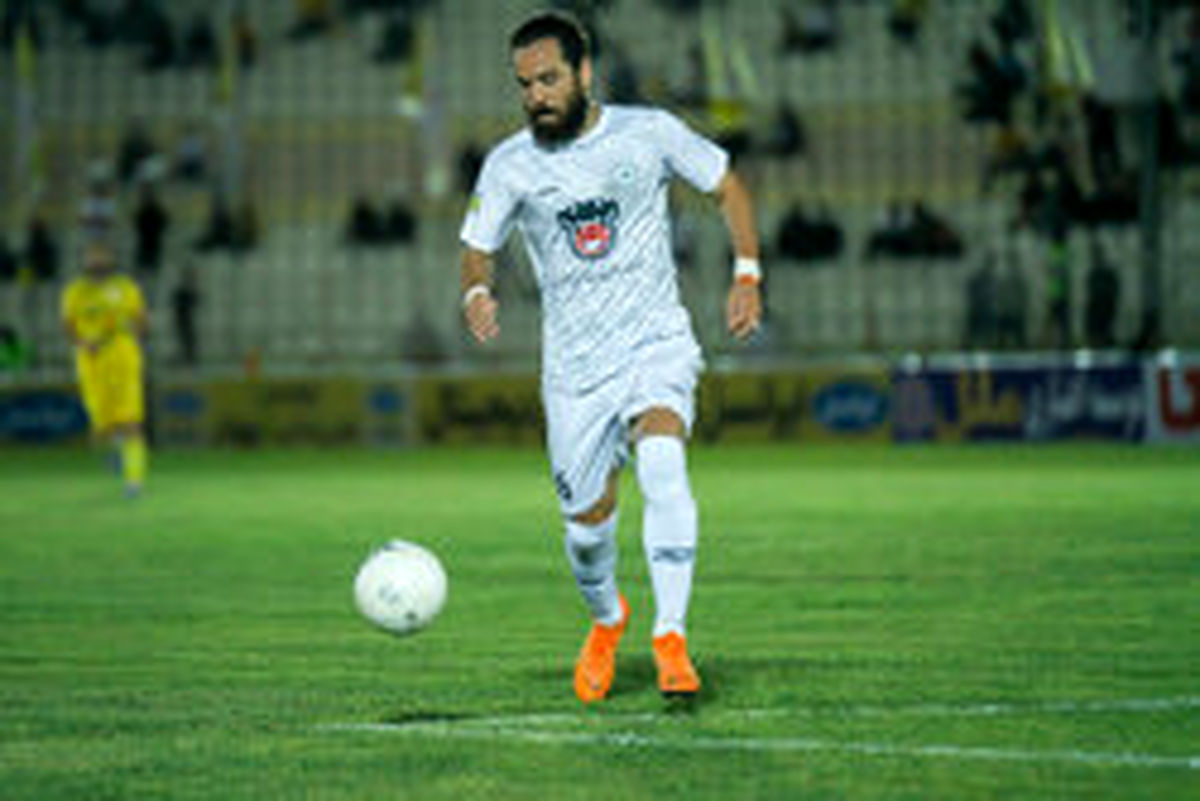 نیمه اول ذوب آهن و نساجی بدون گل به پایان رسید