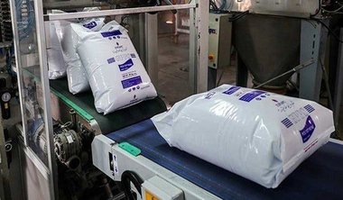 تاثیر قیمت دلار بر مواد پتروشیمی