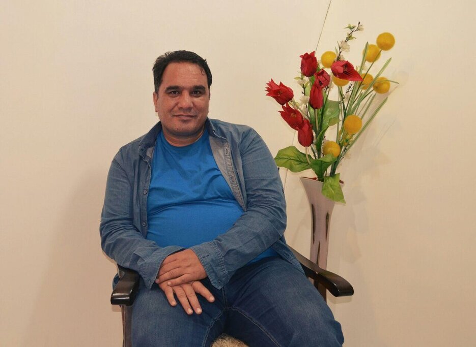 یادداشتی کوتاه در انتهای چند خط موازی