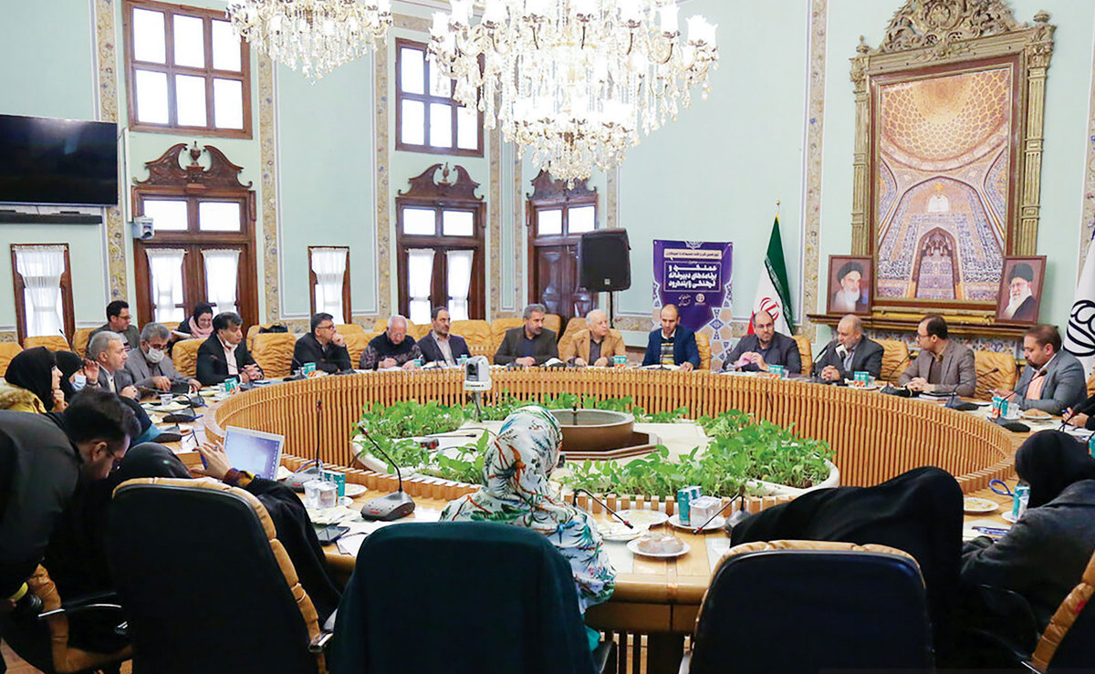 فریاد هم‌صدا برای مطالبه زاینده‌رود