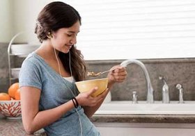 خوراکی های مفید برای چاقی صورت