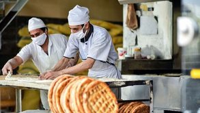 مدیر بازرسی و نظارت اصناف استان اصفهان خبرداد: پلمپ دو نانوایی در بازرسی‌های طرح هوشمند سازی نان