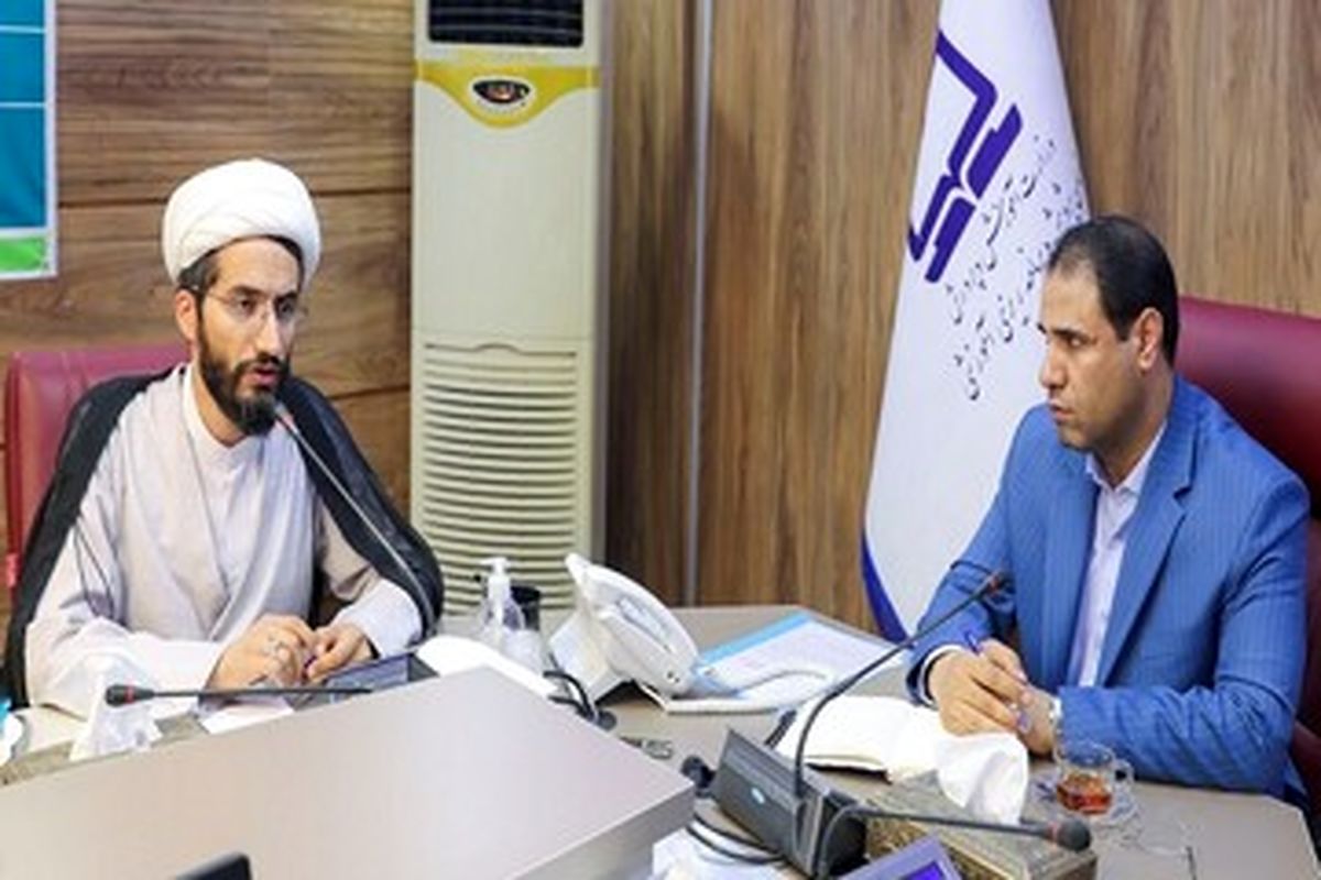 تهیه کاغذ ایرانی برای کتب درسی اقدامی ستودنی است